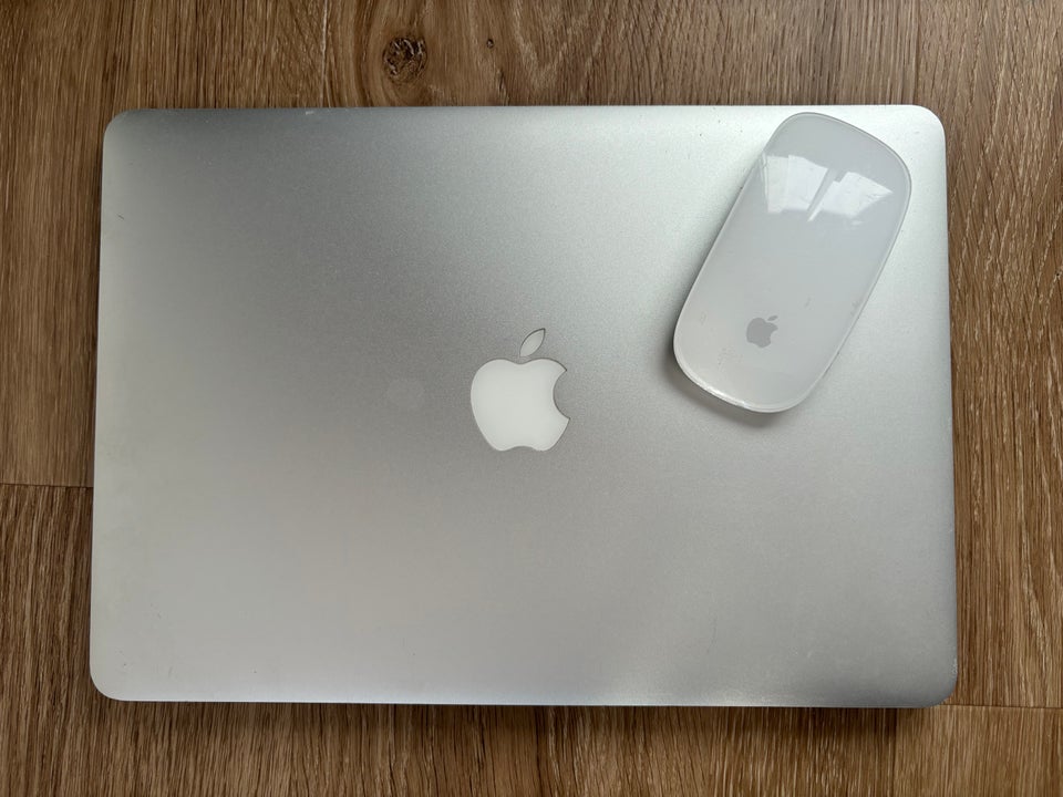 MacBook Air 20215 - 13 " Re...