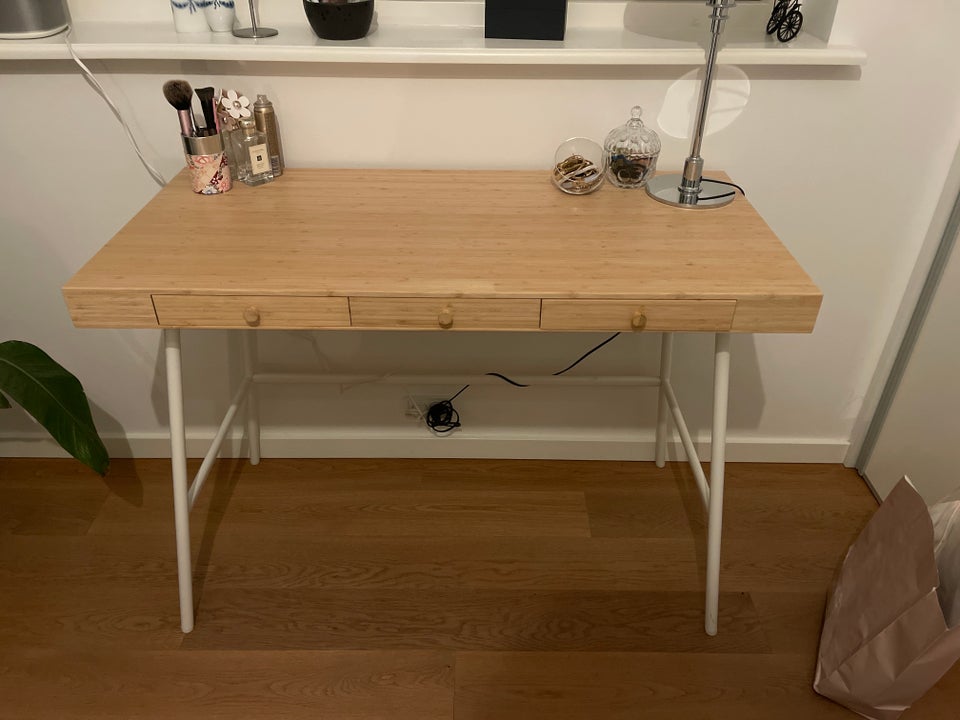 Skrivebord, ikea, b: 102 d: 49