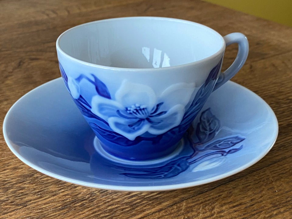 Porcelæn, Kaffe kop og underkop,