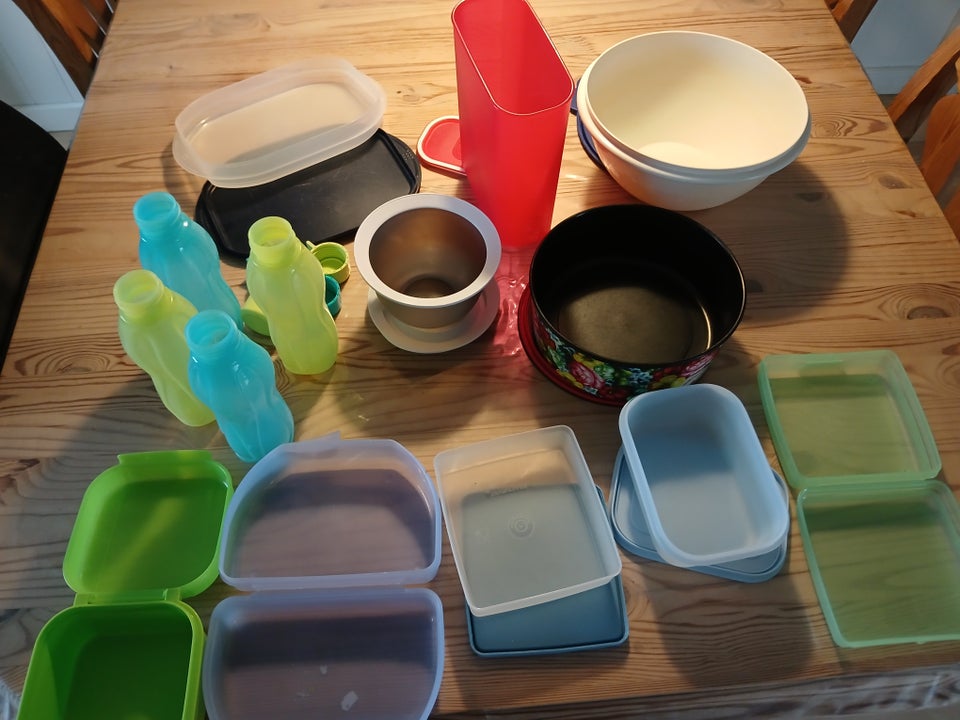 Div tupperware , Tupperware