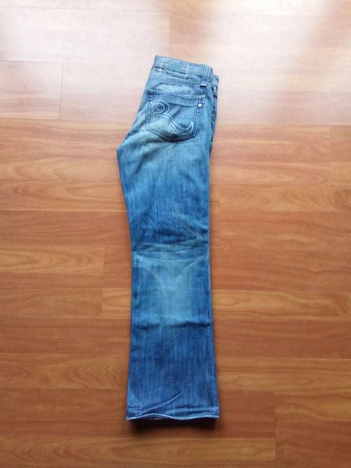 Jeans, Rock  Republic, str. 33