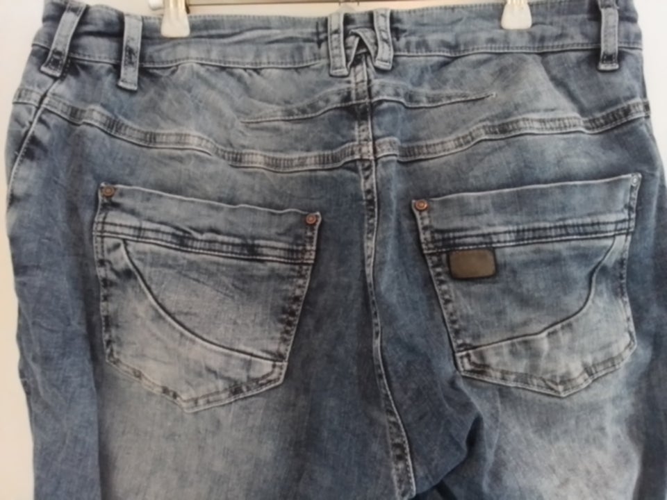 Jeans, Zay, str. 46