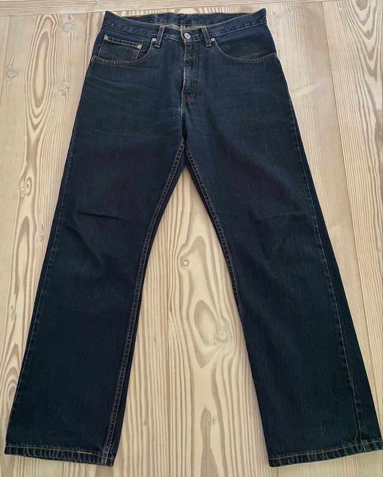 Jeans, Levis, str. 32