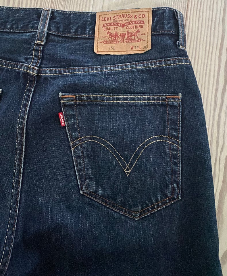 Jeans, Levis, str. 32