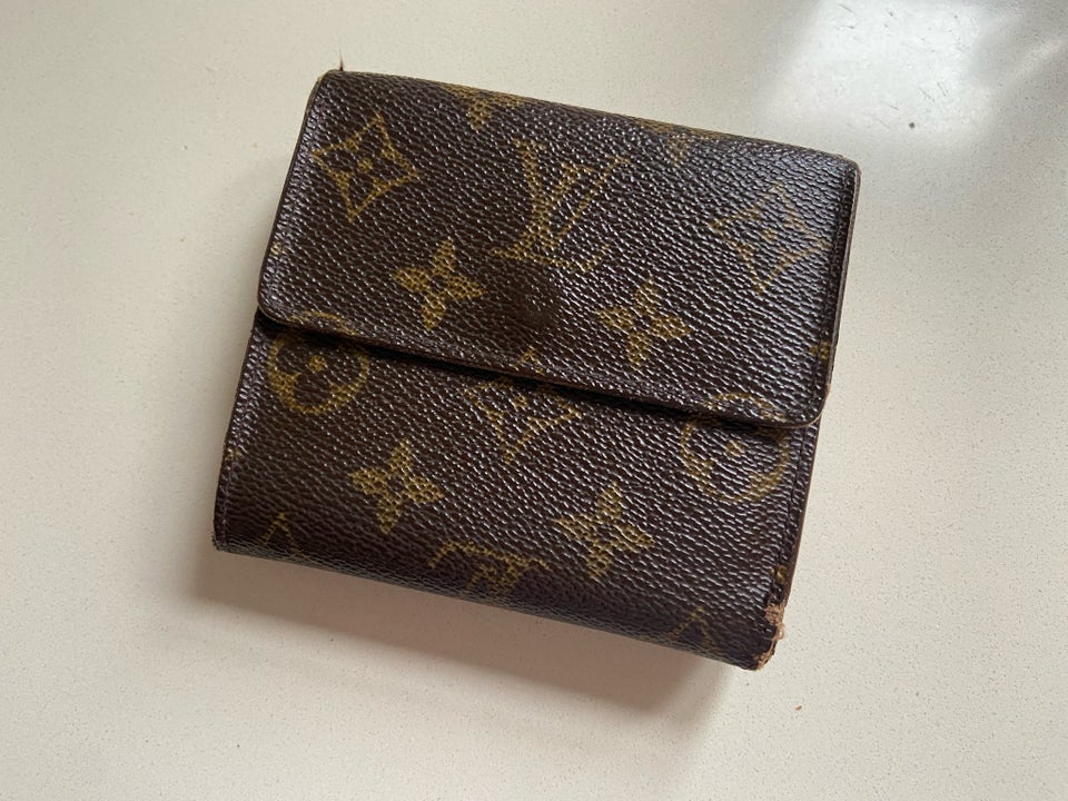 Pung, Louis Vuitton