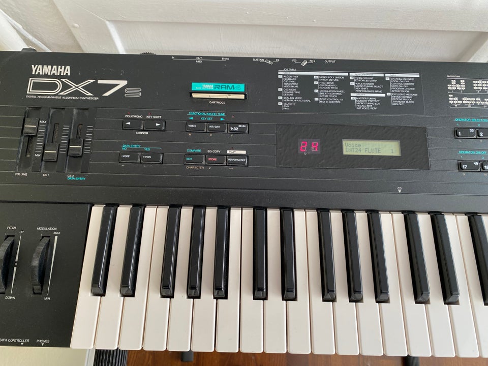 Synthesizer, Yamaha Dx7s