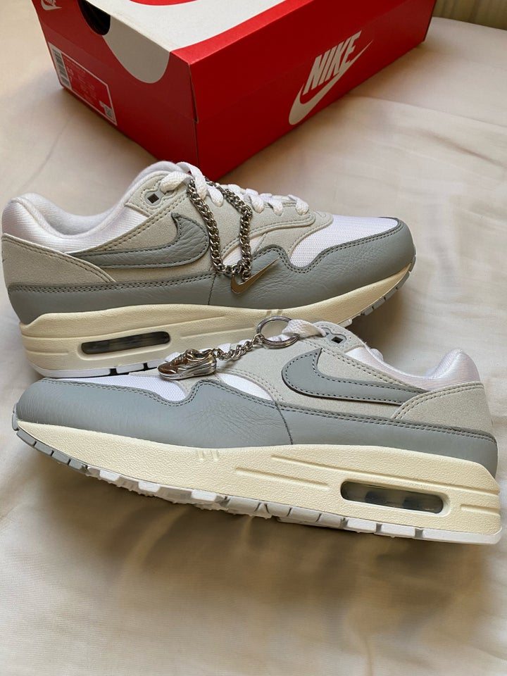 Sneakers, str. 39, Nike Air Max 1 87