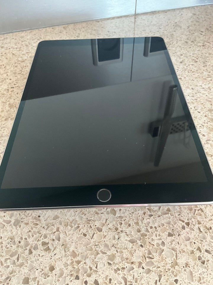 iPad Pro, 64 GB, sort