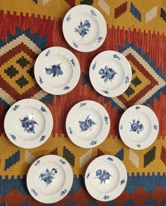 Porcelæn 8 dybe tallerkner I