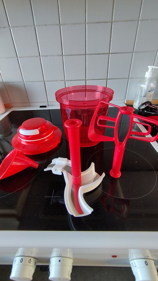 Hakker/Pisker, Tupperware