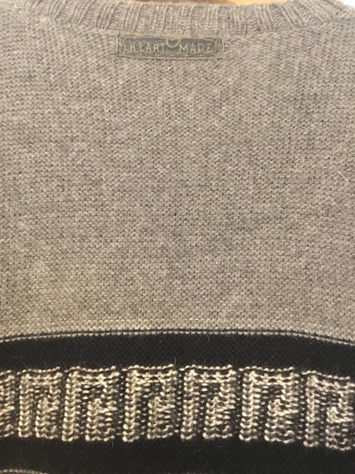 Sweater, Julie Fagerholt, str. 42