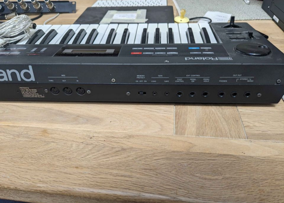 Synthesizer Roland Alpha Juno 1