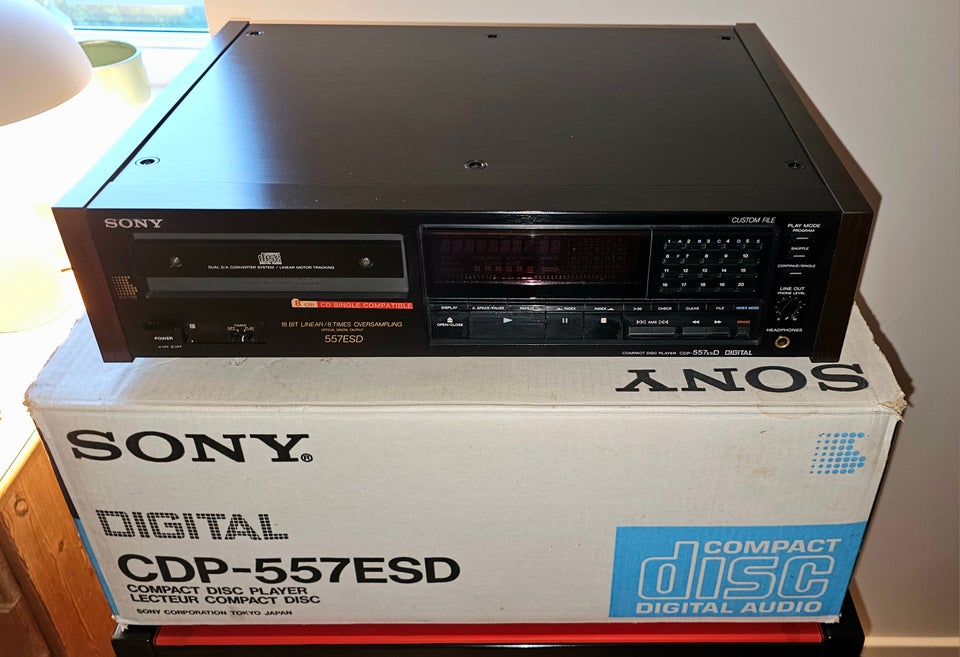 CD afspiller, Sony, CDP-557ESD /