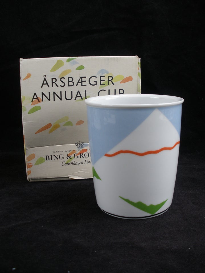 Porcelæn Årsbæger 1988 Bing og