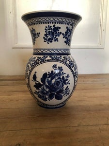 Fajance Vase Eremitage