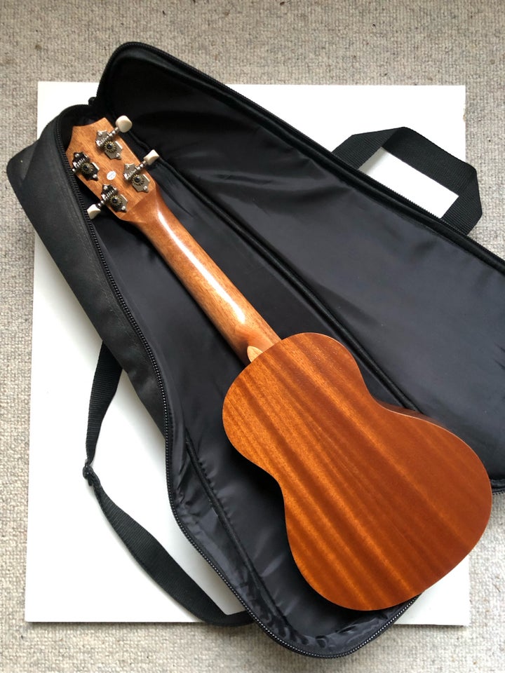 Ukulele, Gear4music