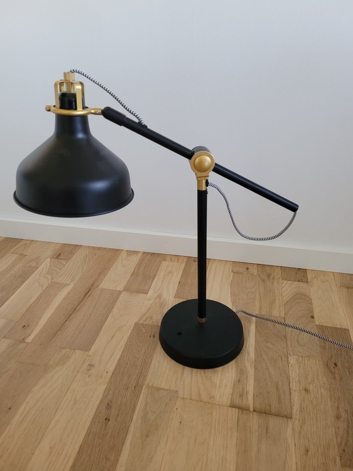 Skrivebordslampe