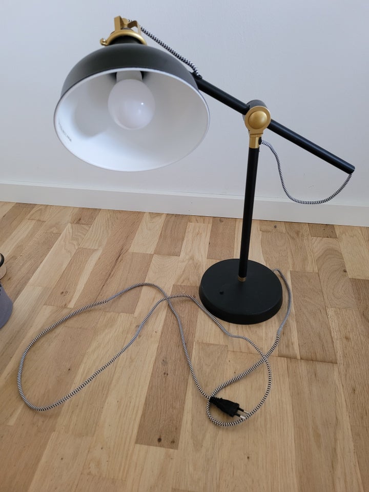 Skrivebordslampe