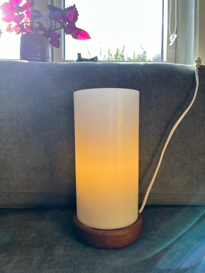 Anden bordlampe, Hans Agne