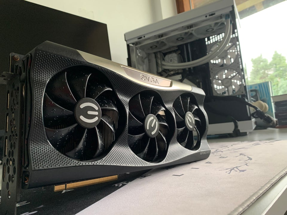 Rtx 3080 EVGA 10 GB RAM God