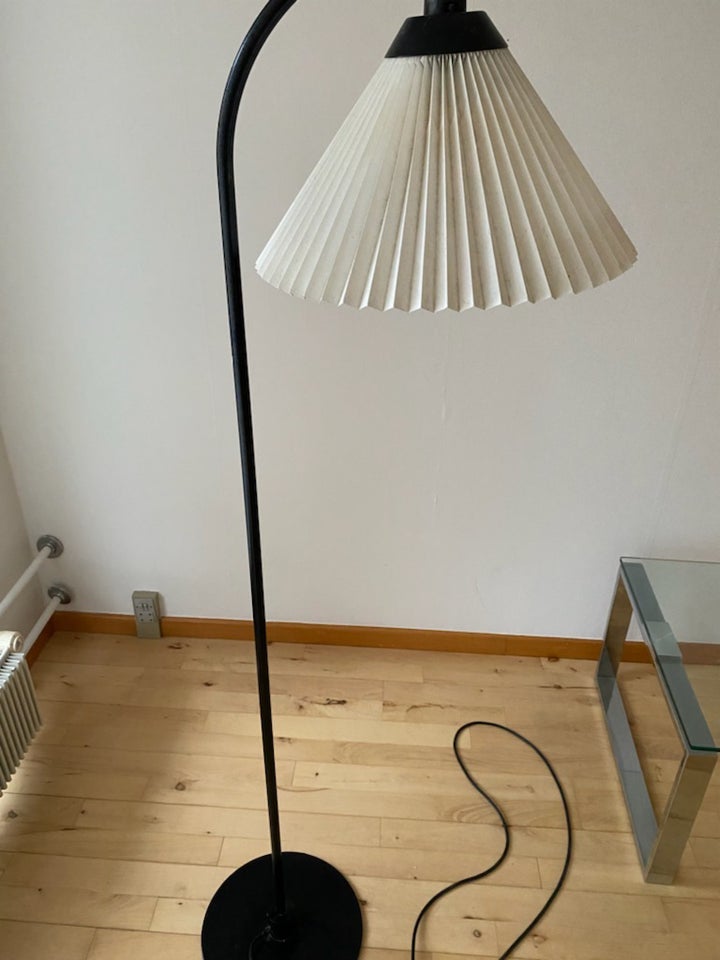 Standerlampe, Le Klint