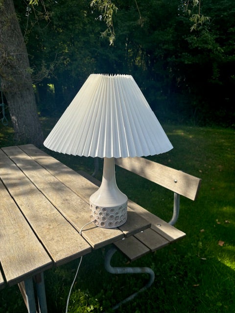 Anden bordlampe, Howards keramik