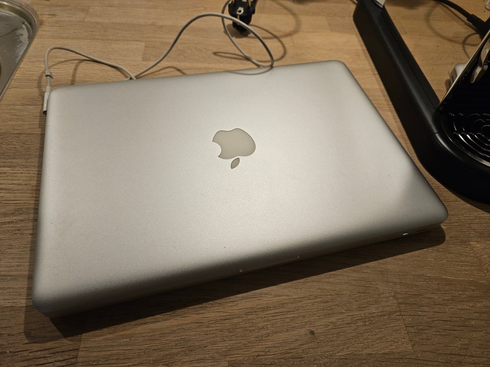 MacBook Pro, Late 2011, 2.4 GHz