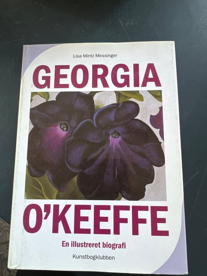 Georgia O'Keeffe , Lisa Mintz