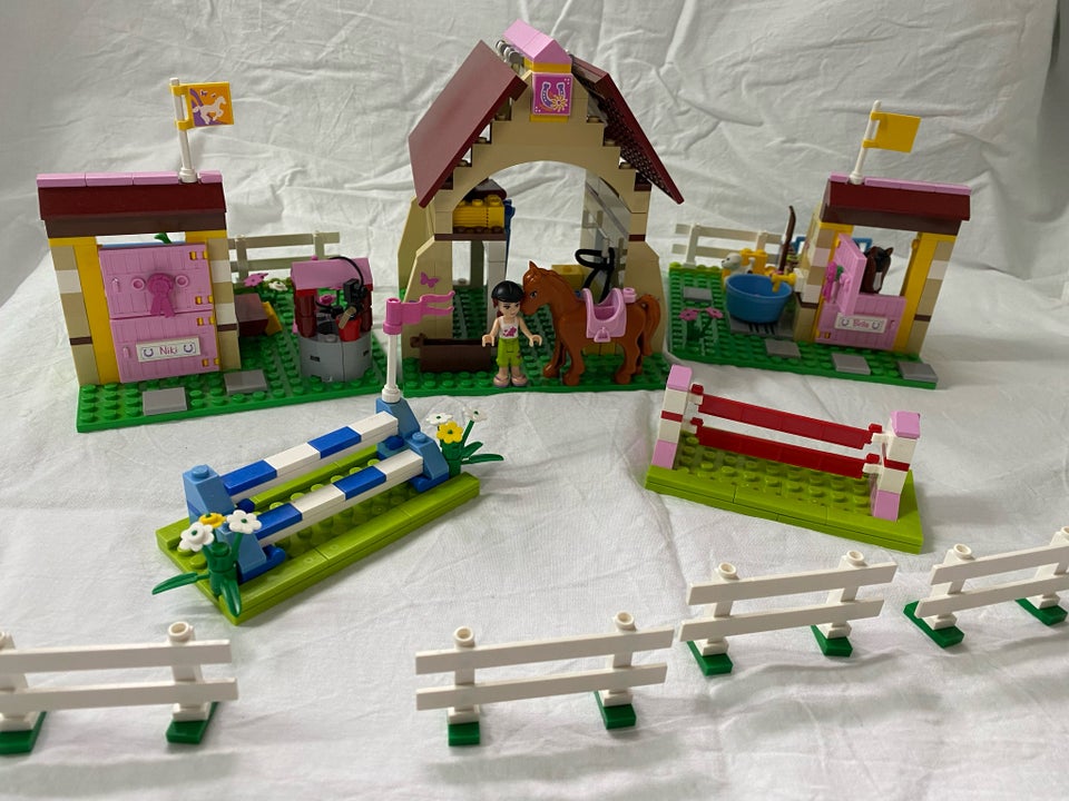 Lego Friends, Ride stald