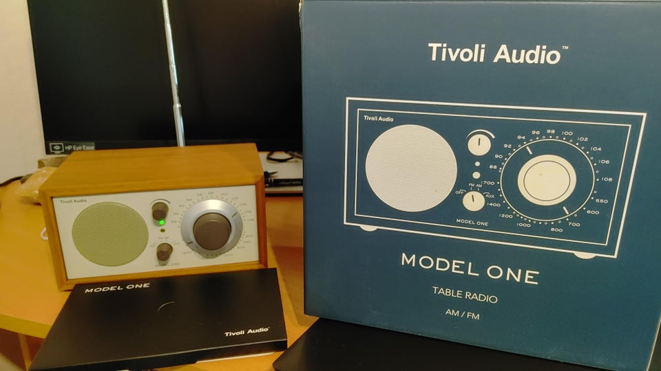 AM/FM radio, Tivoli, Model One