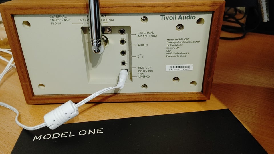 AM/FM radio, Tivoli, Model One