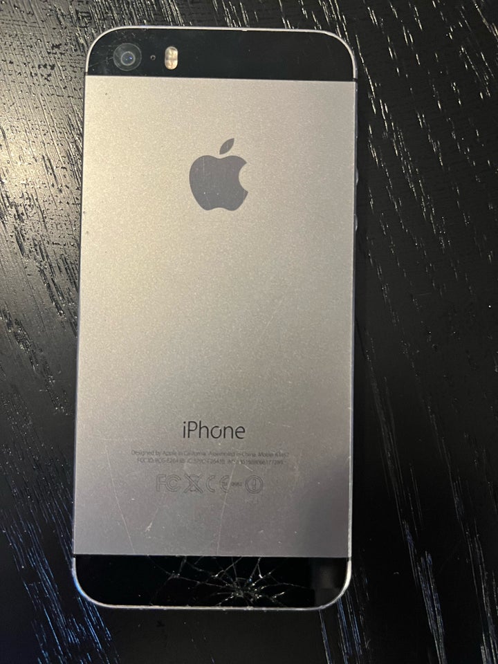 iPhone 5S, 16 GB, sort