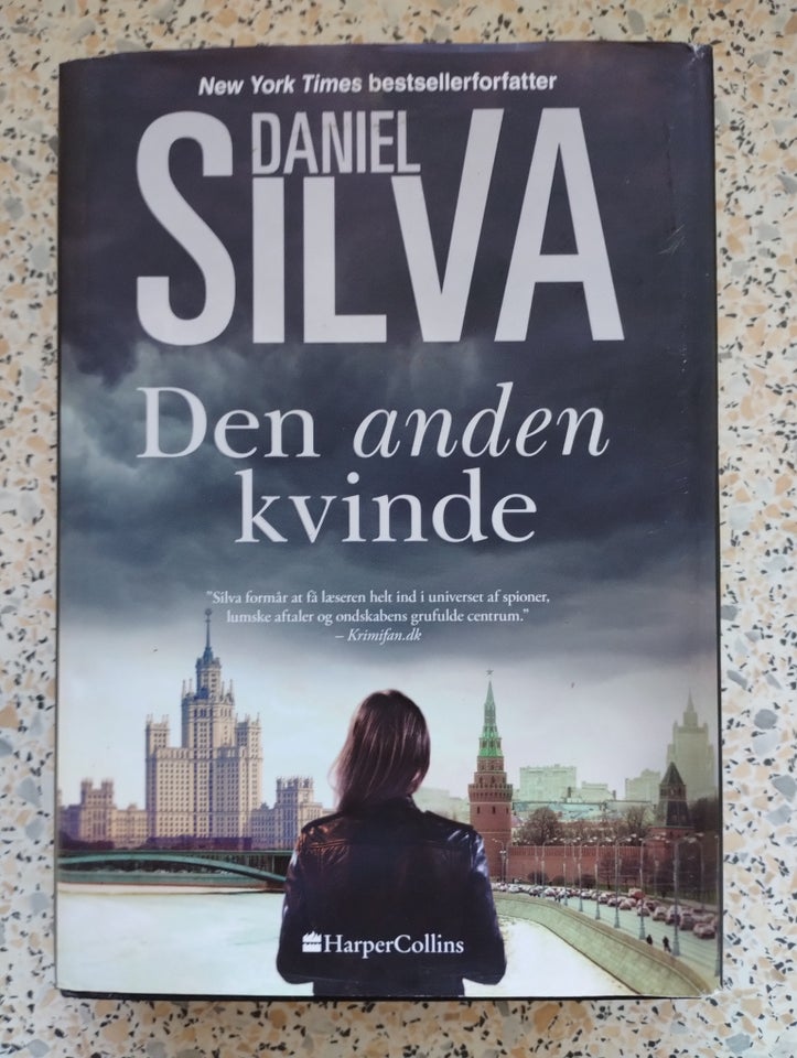 Bøger og blade, Daniel Silva, Den