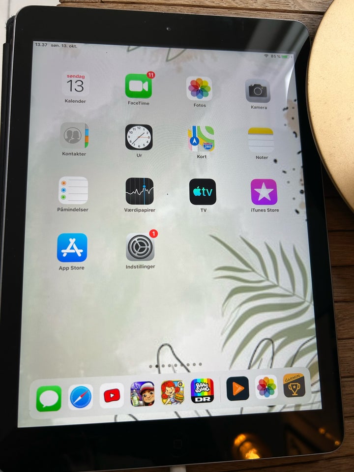 iPad Air, 32 GB, sort