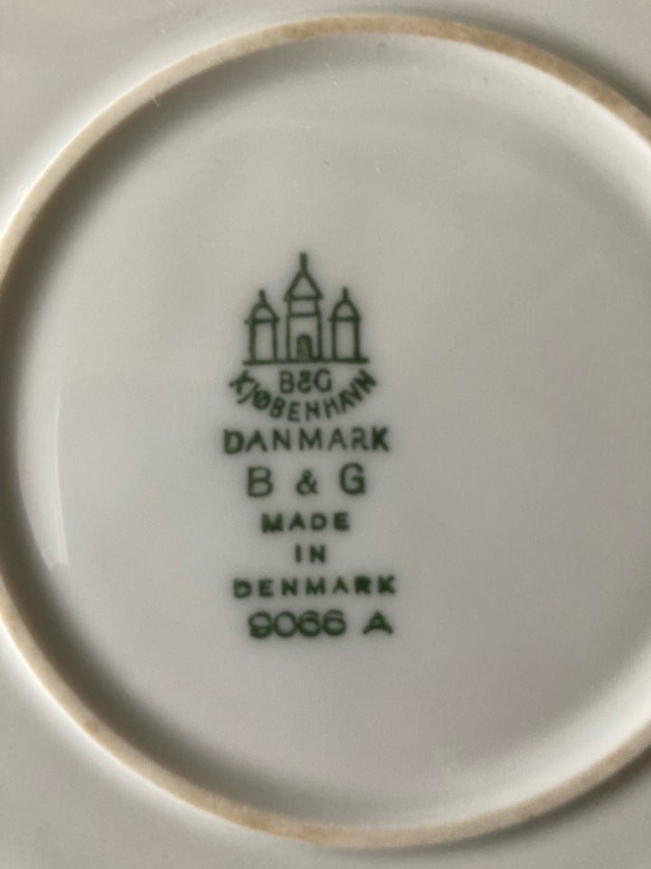 Ovnfast porcelansgryde med  Bing