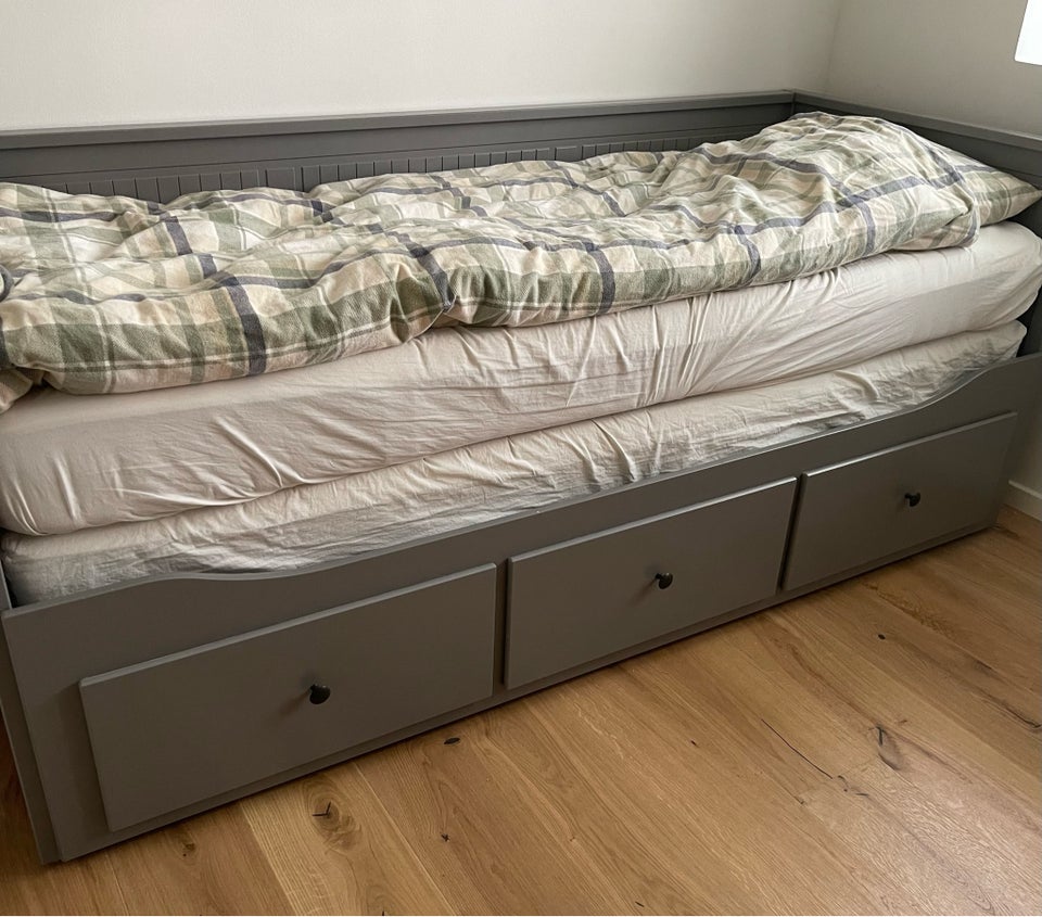 Sovesofa Ikea Hemnes  b: 80 l: 200