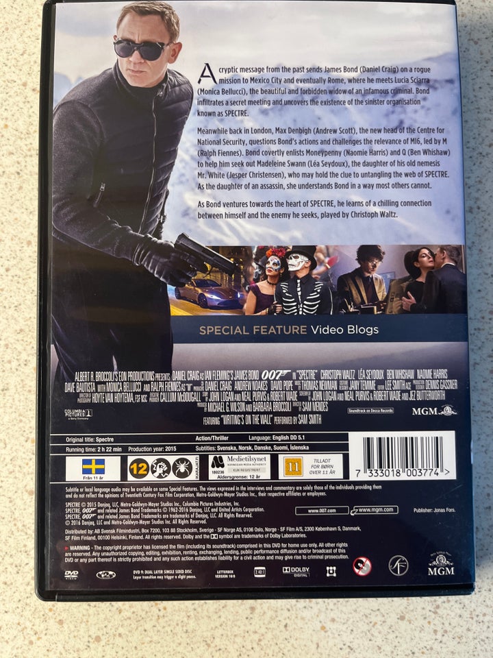 Spektre 007, DVD, action