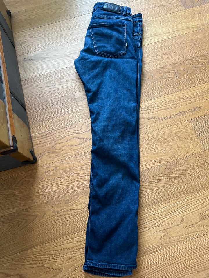 Jeans Boss str 33