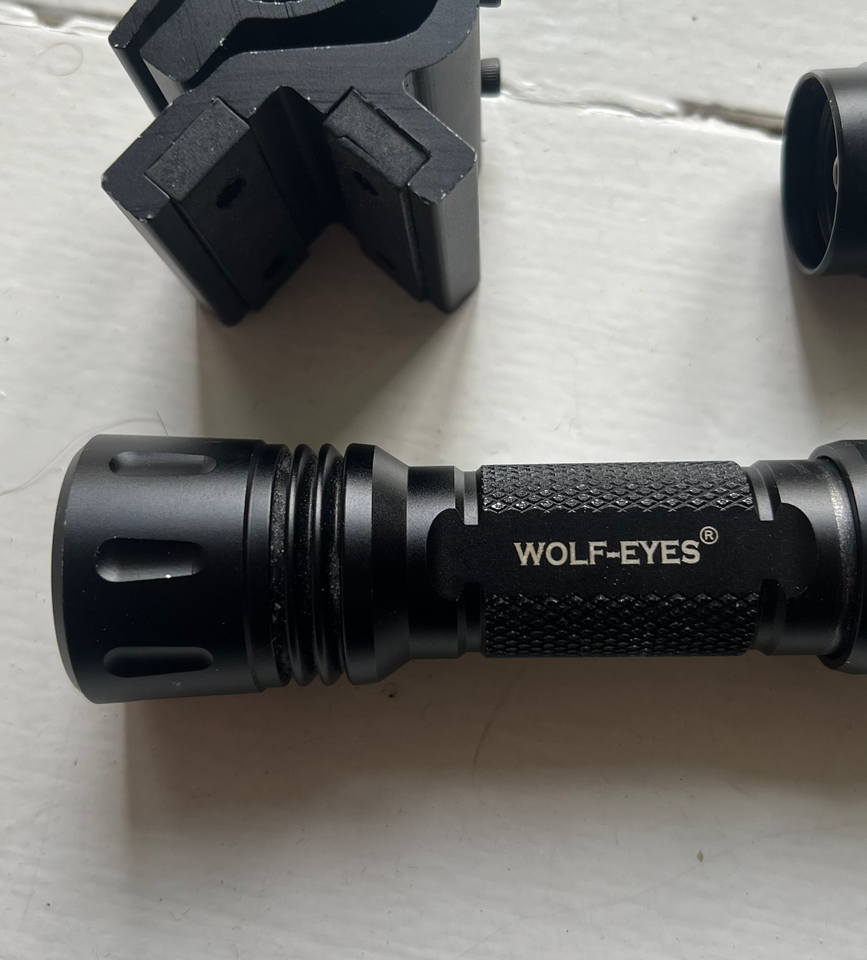 Andet, Wolf eyes Defender2