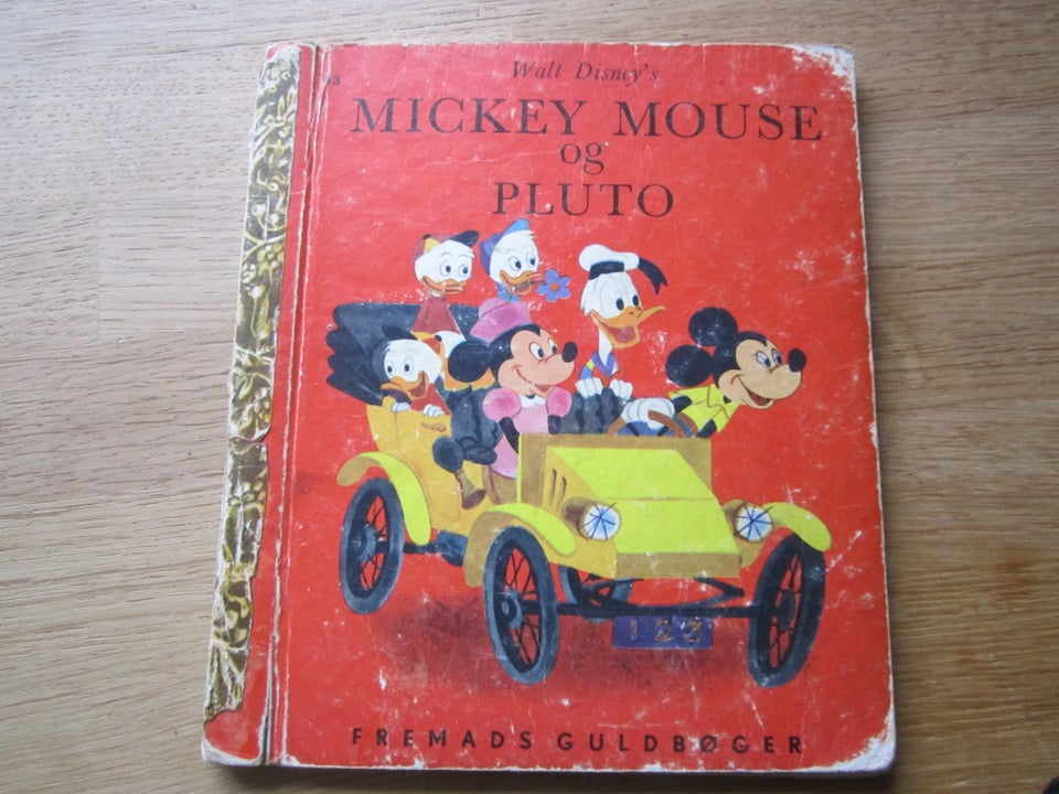 Mickey Mouse og Pluto, Walt Disney