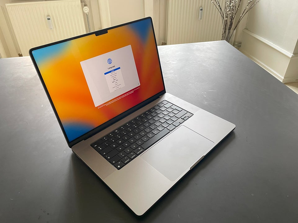 Apple Macbook pro 16"