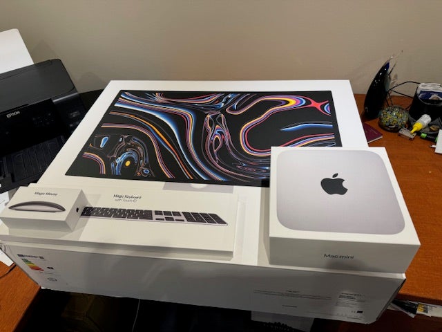 Studio Display, Mac mini, K...