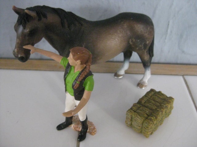 Dyr, Pige med hest, Schleich