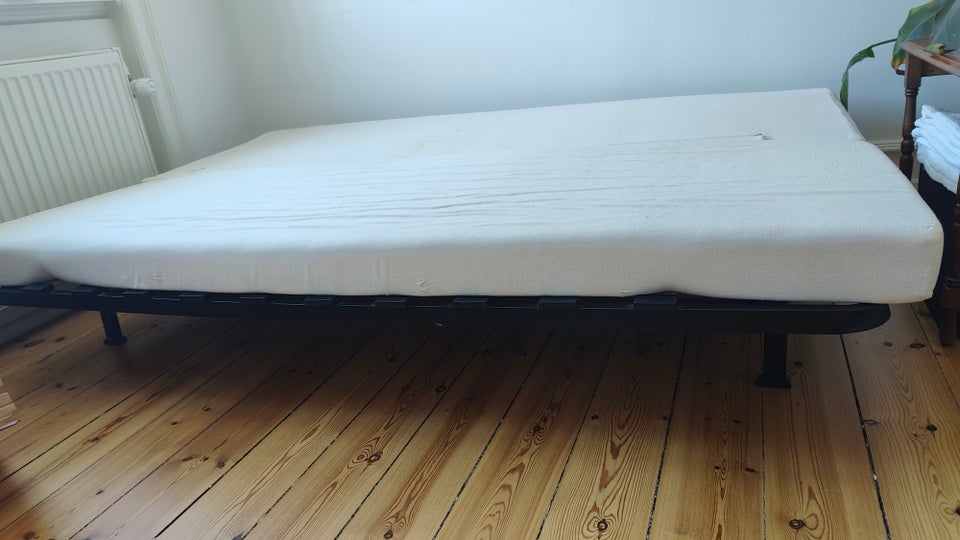 Futon, b: 120 l: 190