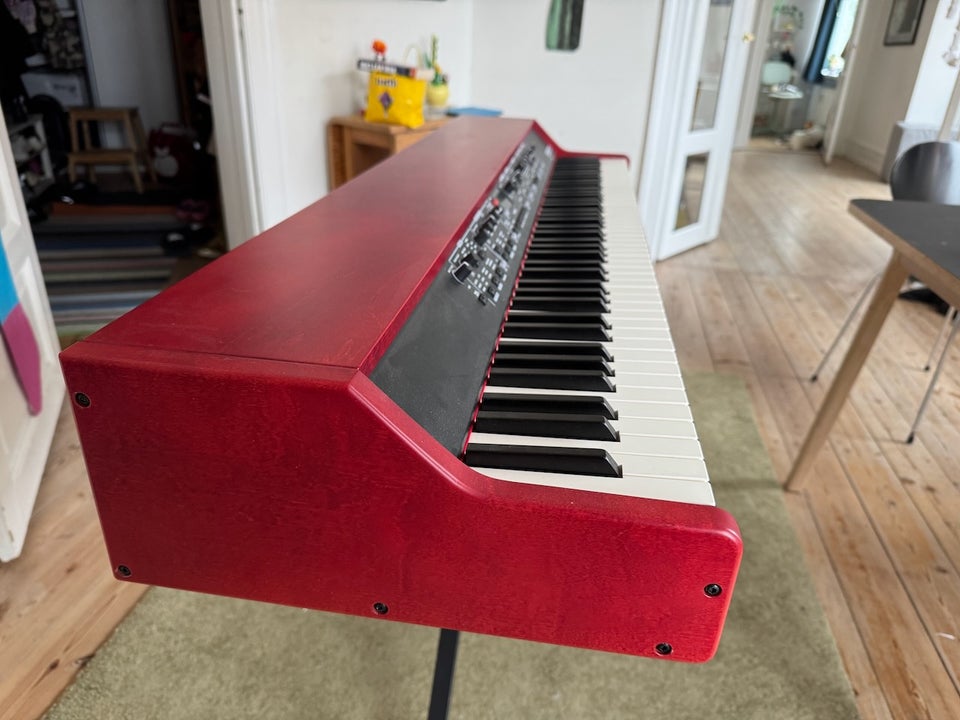 Digitalpiano, Nord Grand