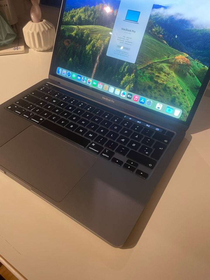 MacBook Pro, 13" M2-CHIP / 256 GB SSD