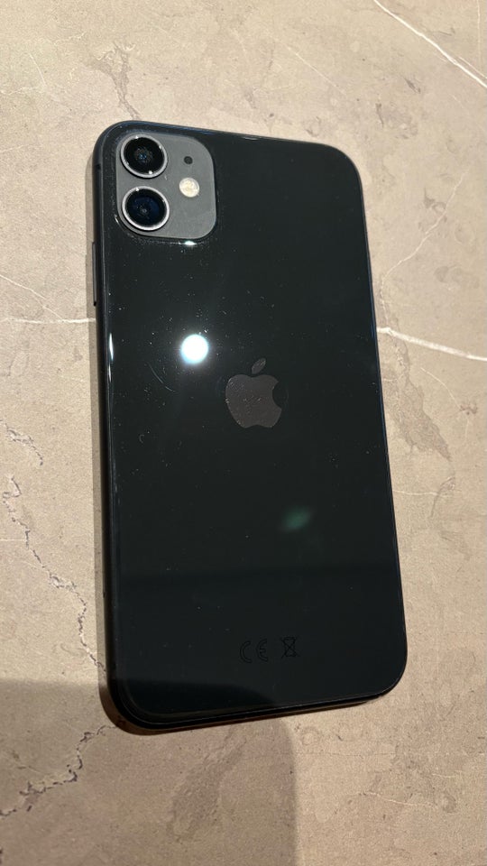 iPhone 11, 64 GB, sort