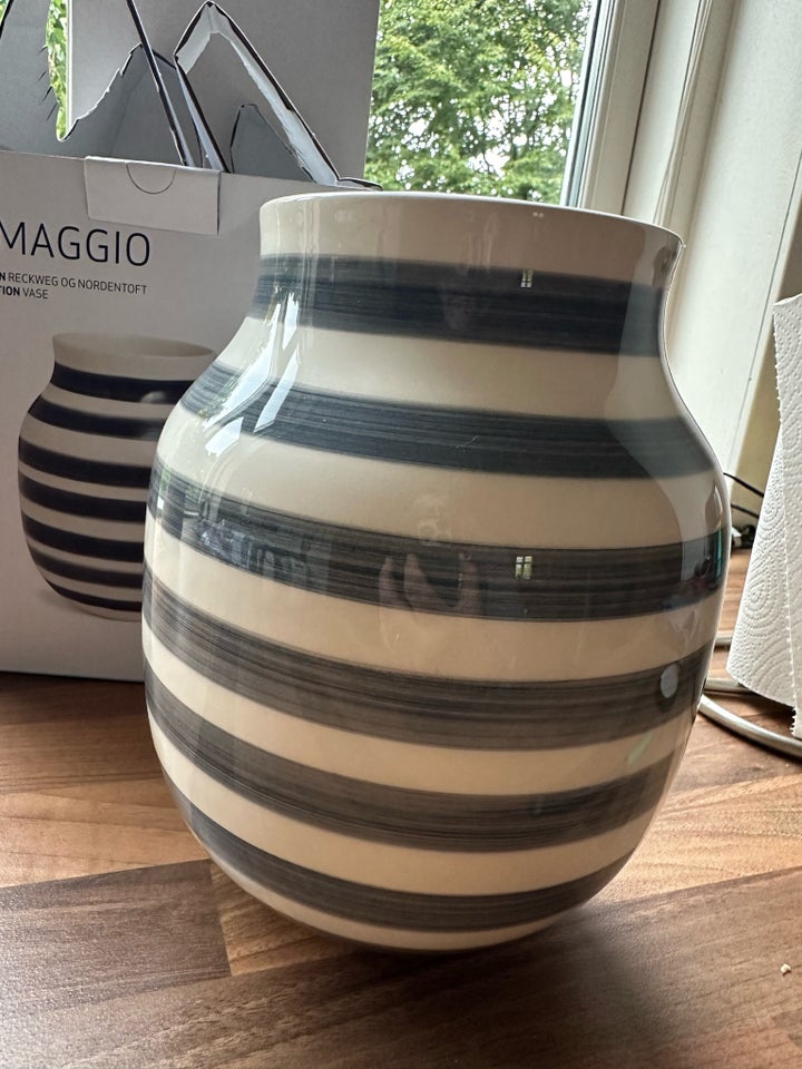 Vase, Vase 20 cm i grå og hvid, Kahler