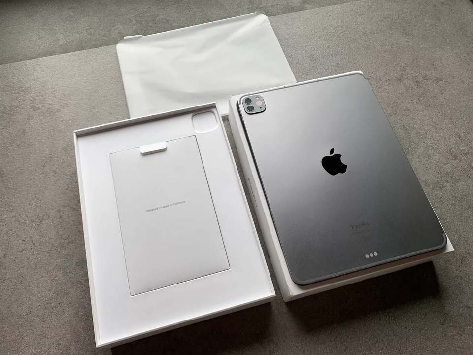 iPad Pro 4 128 GB sort