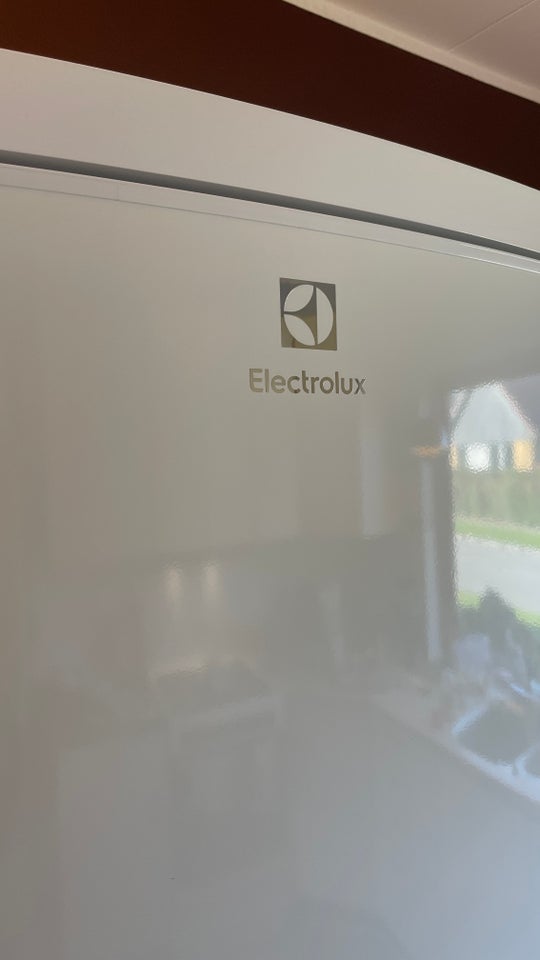 Andet køleskab, Electrolux